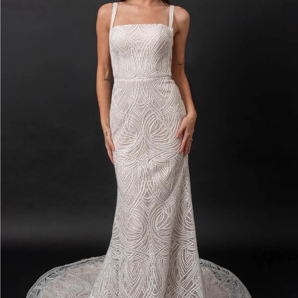 Evie Young, Reagan White Sleeveless Square Neck Wedding Gown